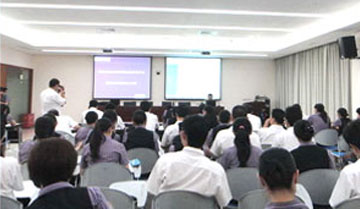 YP电子新能源人力资源